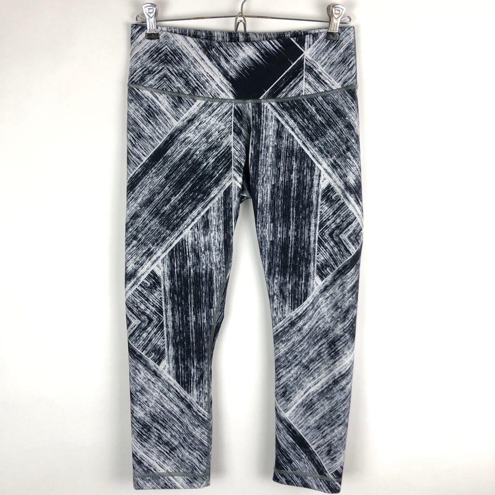 Lululemon Wunder Under Crop II *Full-On Luon - Picture 12 of 15
